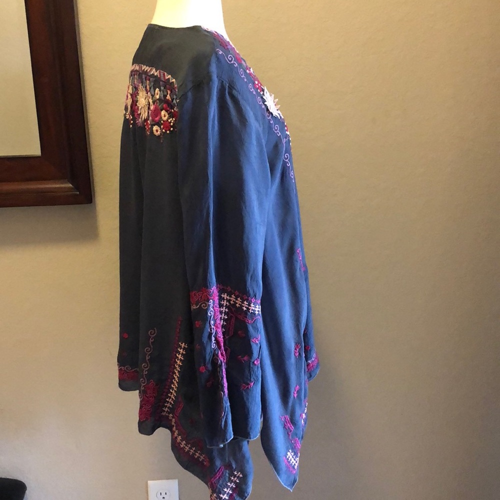 Johnny Was Embroidered Top ❤️❤️❤️ - Picture 2 of 4